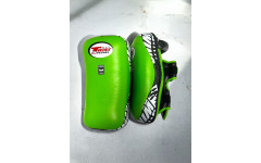 Тайские пэды Twins Special KPL12 green/black - L